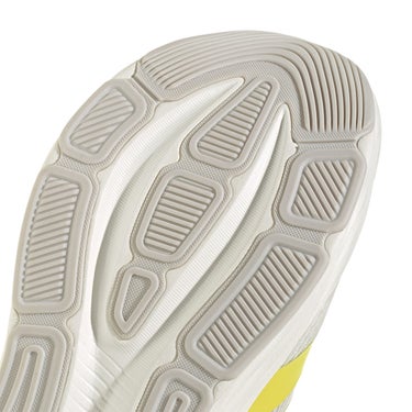 アディダス adidas GALAXY 8 RUNNING SHOES ランニングシューズ ホワイト KI7986 使用イメージ