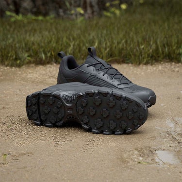 アディダス adidas テレックス ロッカディア ハイキング / Terrex Rockadia Hiking ランニングシューズ ブラック KJ0412 使用イメージ