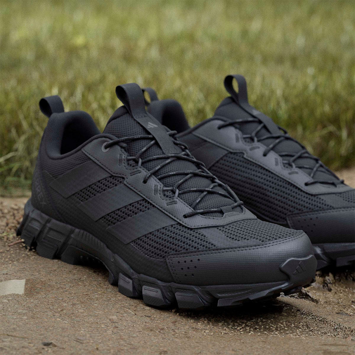 アディダス adidas テレックス ロッカディア ハイキング / Terrex Rockadia Hiking ランニングシューズ ブラック KJ0412 使用イメージ