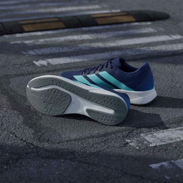 アディダス adidas デュラモ RC2 ランニング / DURAMO RC2 RUNNING ランニングシューズ パープル KJ4188 使用イメージ