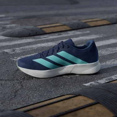 アディダス adidas デュラモ RC2 ランニング / DURAMO RC2 RUNNING ランニングシューズ パープル KJ4188 使用イメージ