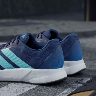 アディダス adidas デュラモ RC2 ランニング / DURAMO RC2 RUNNING ランニングシューズ パープル KJ4188 使用イメージ