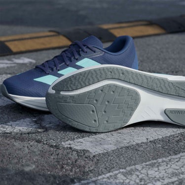 アディダス adidas デュラモ RC2 ランニング / DURAMO RC2 RUNNING ランニングシューズ パープル KJ4188 使用イメージ