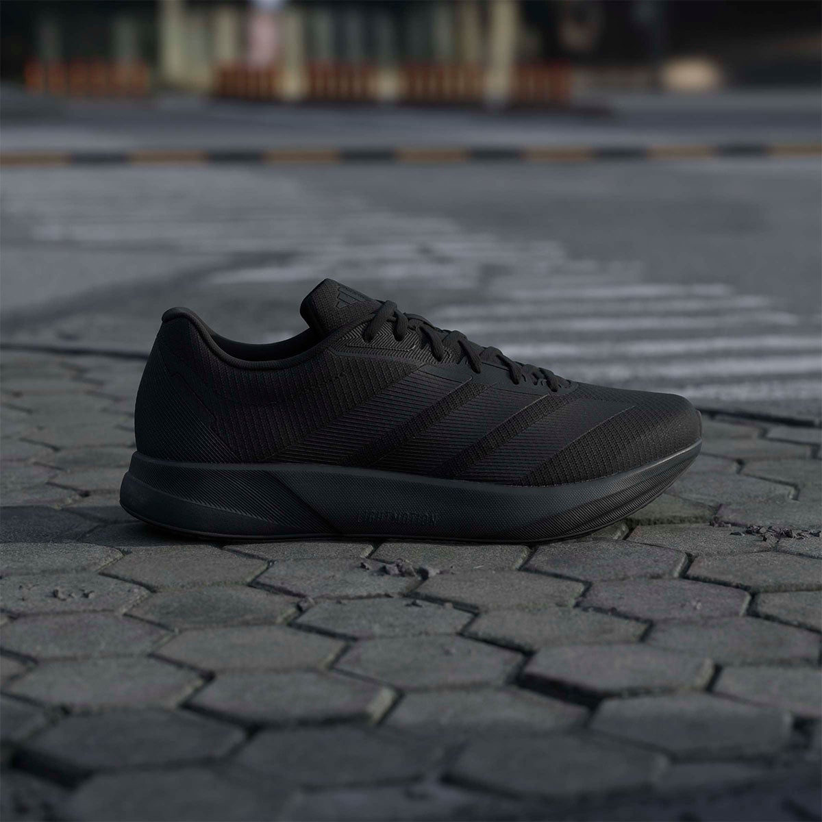 アディダス adidas デュラモ RC2 ランニング / Duramo RC2 Running ランニングシューズ ブラック KJ4190 使用イメージ