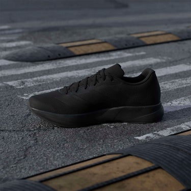 アディダス adidas デュラモ RC2 ランニング / Duramo RC2 Running ランニングシューズ ブラック KJ4190 使用イメージ