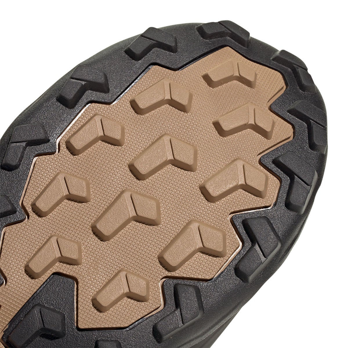 アディダス adidas テレックス スカイチェイサー AX5 GORE-TEX ハイキング / Terrex Skychaser AX5 GORE-TEX Hiking トレッキングシューズ ブラウン KJ8939 使用イメージ