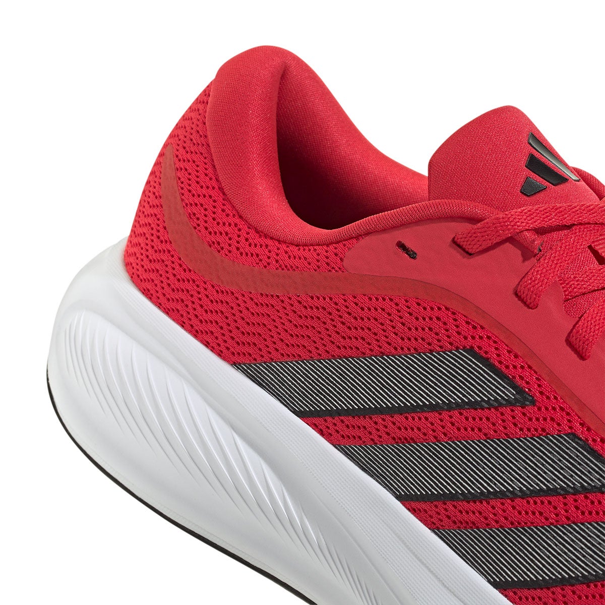 アディダス adidas レスポンス ランナー 2 / RESPONSE RUNNER 2 ランニングシューズ レッド KK4303 使用イメージ