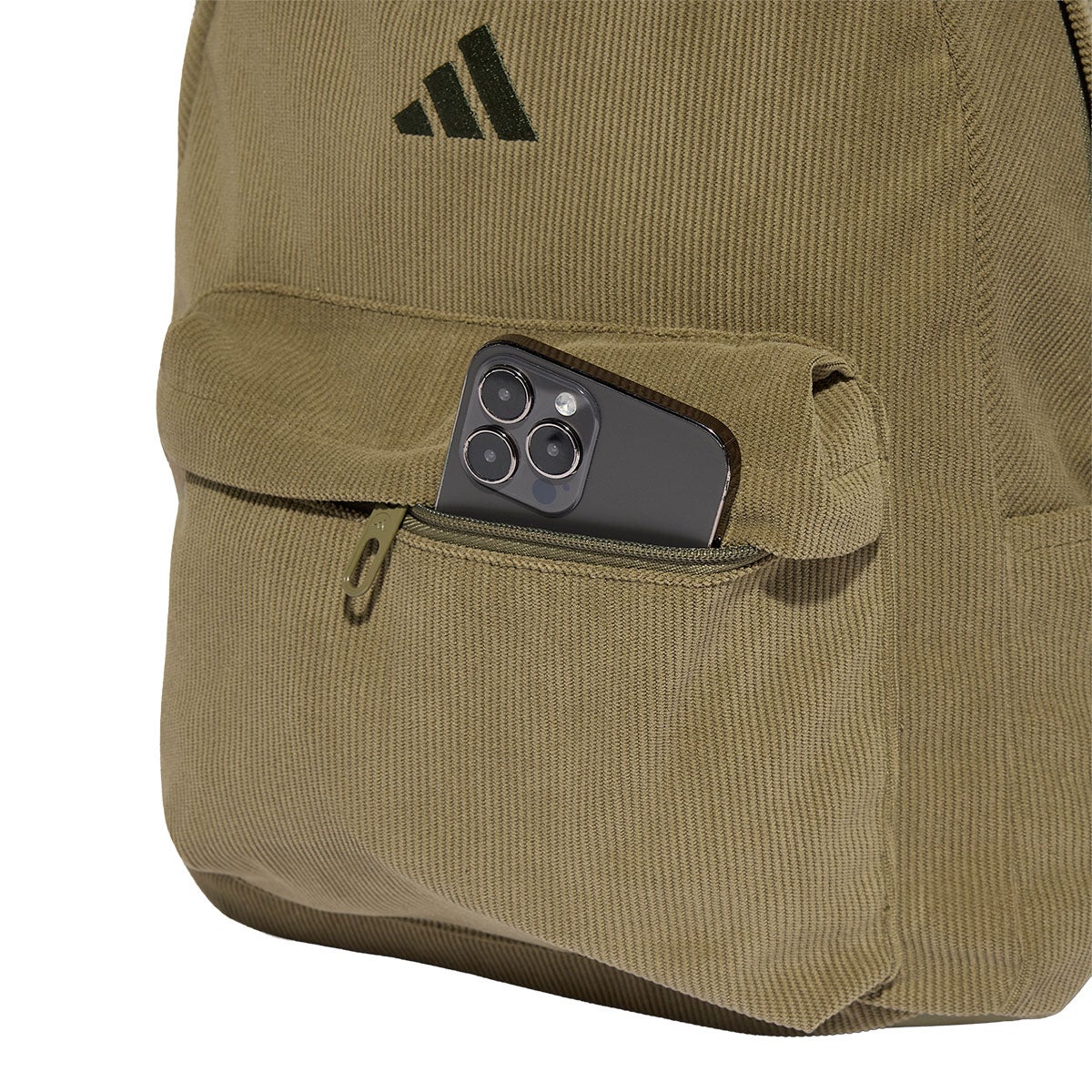 アディダス adidas エッセンシャルズ マテリアル バックパック カーキグリーン WM080 KG7762 収納イメージ