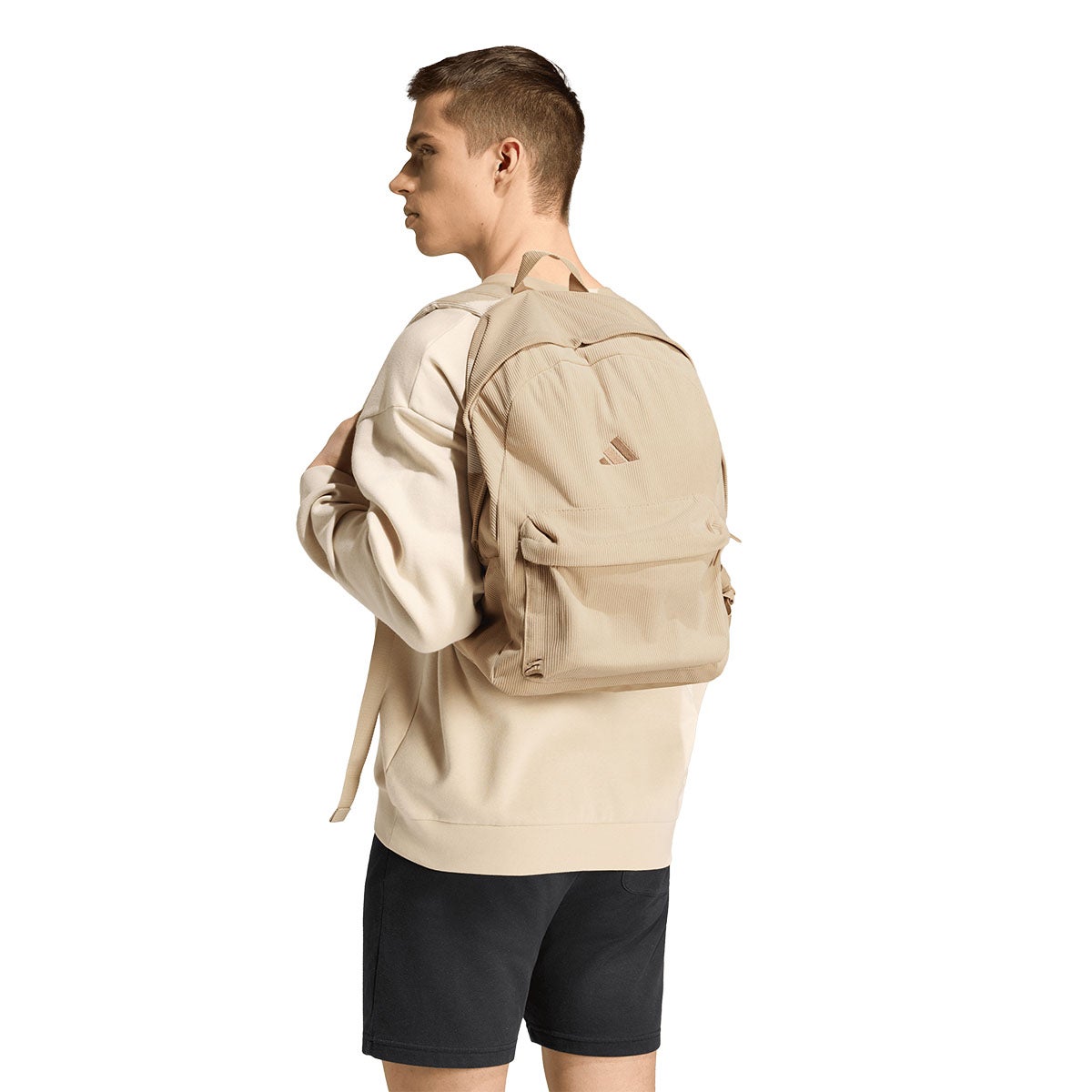 アディダス adidas エッセンシャルズ マテリアル バックパック ベージュ WM080 KH4601 背面パネル ディテール