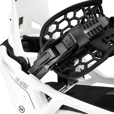 ナイデッカー NIDECKER OG SUPERMATIC オージースーパーマティック WHITE スノーボードビンディング 2026-2027 ホワイト ノーズディテール