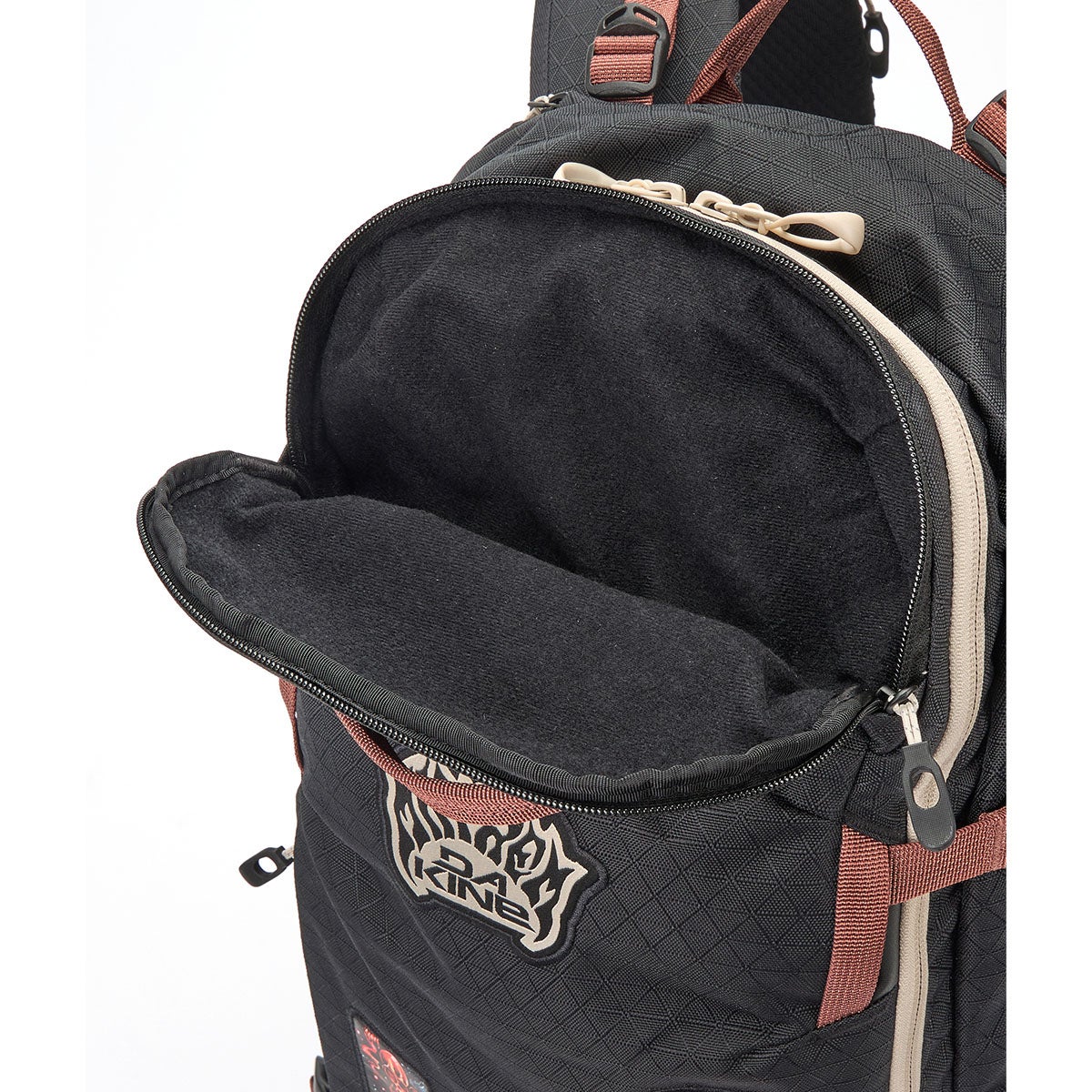 ダカイン DAKINE ヘリ2.0プロ バックパック 26L X メイヘム HELI 2.0 PRO BACKPACK X MAYHEM BG237210 2026-2027 商品ディテール