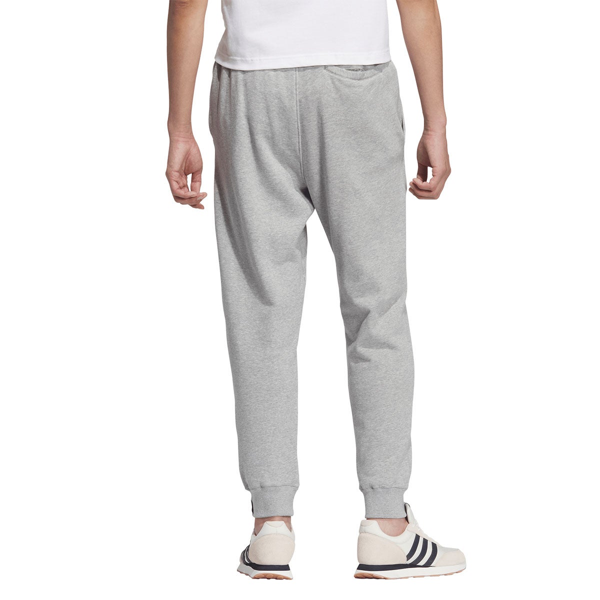 アディダス adidas エッセンシャルズ プラス レギュラーフィット スモールロゴ フレンチテリー カフパンツ JUP91 商品ディテール