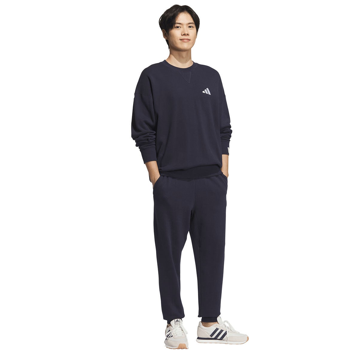 アディダス adidas エッセンシャルズ プラス ルーズフィット スモールロゴ フレンチテリー スウェットシャツ JUP92 商品ディテール