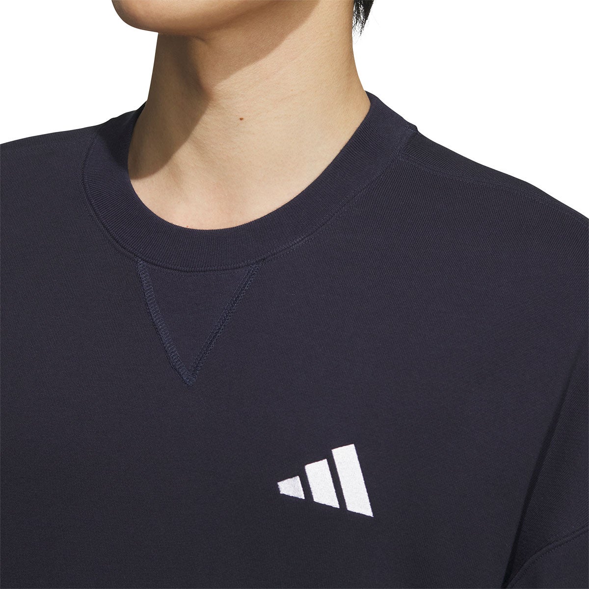 アディダス adidas エッセンシャルズ プラス ルーズフィット スモールロゴ フレンチテリー スウェットシャツ JUP92 商品ディテール