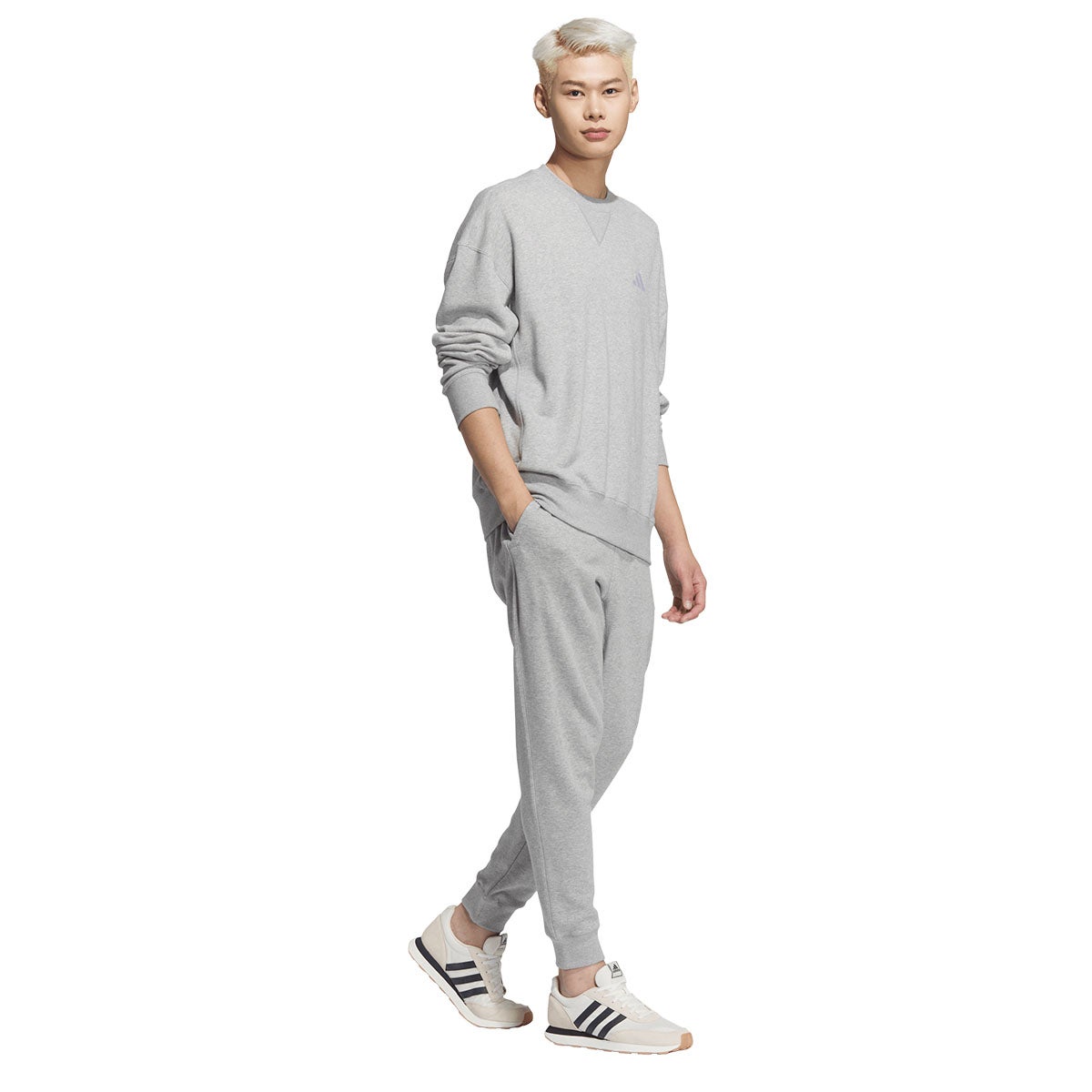 アディダス adidas エッセンシャルズ プラス ルーズフィット スモールロゴ フレンチテリー スウェットシャツ JUP92 商品ディテール