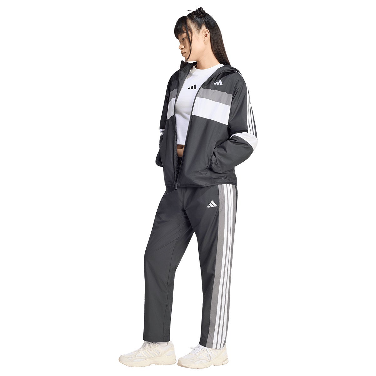 アディダス adidas チーム ルーズフィット ウインドブレーカー パンツ TF283 着用イメージ